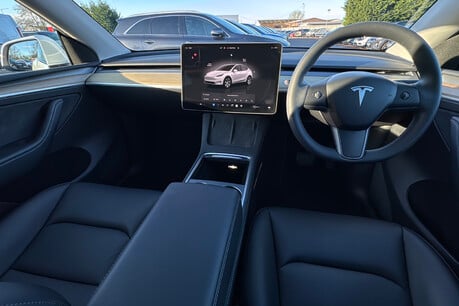 Tesla Model Y (Dual Motor) Long Range SUV 5dr Electric Auto 4WDE (384 bhp) 9