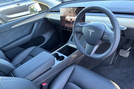 Tesla Model Y (Dual Motor) Long Range SUV 5dr Electric Auto 4WDE (384 bhp) 10