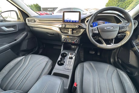 Ford Kuga 2.5 Duratec 14.4kWh Vignale SUV 5dr Petrol Plug-in Hybrid CVT Euro 6 (s/s) 9