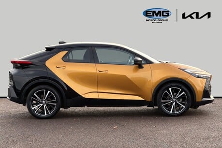 Toyota C-HR 2.0 VVT-h Premiere Edition SUV 5dr Petrol Hybrid CVT Euro 6 (s/s) (197 ps) 4