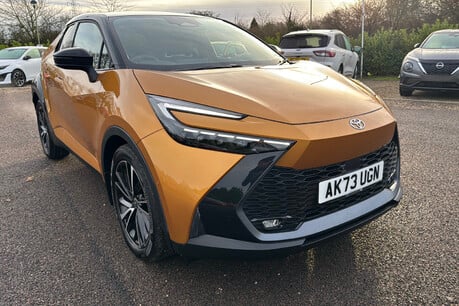 Toyota C-HR 2.0 VVT-h Premiere Edition SUV 5dr Petrol Hybrid CVT Euro 6 (s/s) (197 ps) 34