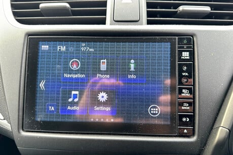 Honda Civic I-DTEC SE PLUS NAVI 19