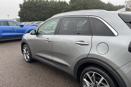 Kia Niro 1.6 GDi 4 SUV 5dr Petrol Hybrid DCT Euro 6 (s/s) (139 bhp) 36