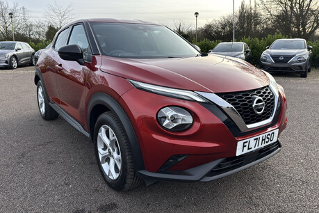 Nissan Juke 1.0 DIG-T N-Connecta DCT Auto Euro 6 (s/s) 5dr 31