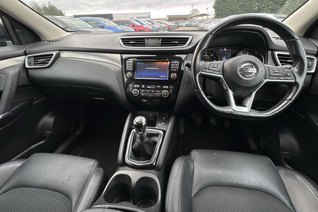 Nissan Qashqai 1.5 dCi Tekna Euro 6 (s/s) 5dr 8