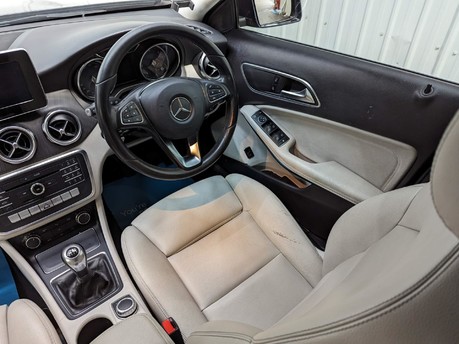 Mercedes-Benz GLA Class GLA 200 D SE 48