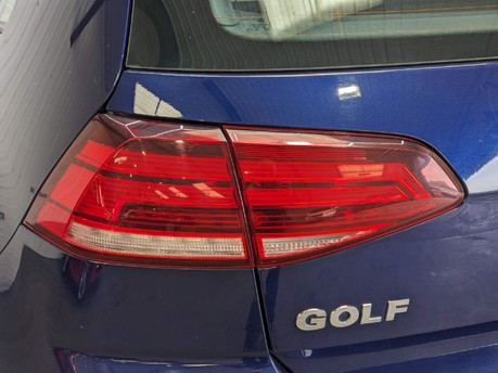 Volkswagen Golf SE NAVIGATION TDI BLUEMOTION TECHNOLOGY 43