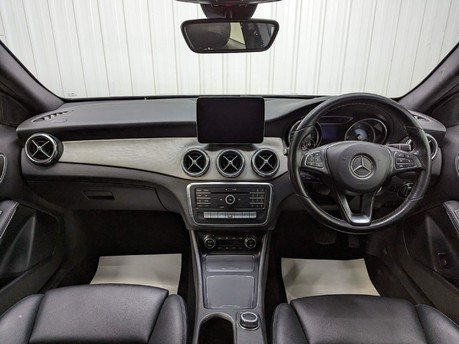 Mercedes-Benz GLA Class GLA 200 D SPORT EXECUTIVE 3