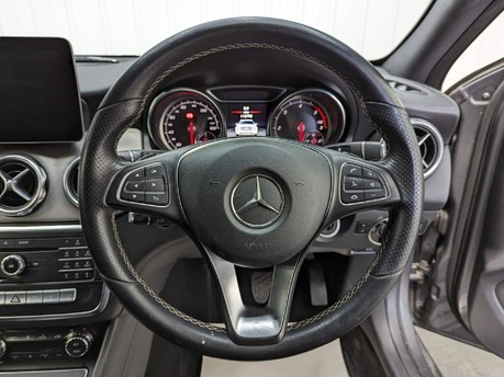 Mercedes-Benz GLA Class GLA 200 D SPORT EXECUTIVE 74