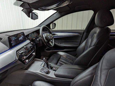 BMW 5 Series 520I M SPORT 53