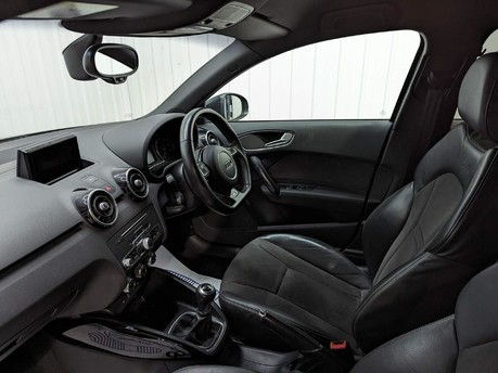 Audi A1 SPORTBACK TFSI BLACK EDITION 55