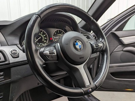 BMW 5 Series 525D M SPORT TOURING 75