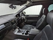Volkswagen Touareg 3.0 TDI V6 BlueMotion Tech R-Line Tiptronic 4WD Euro 6 (s/s) 5dr 55