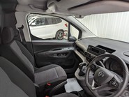 Vauxhall Combo L1H1 2300 SPORTIVE S/S 43
