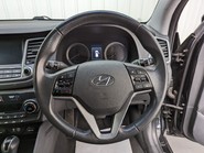 Hyundai TUCSON CRDI PREMIUM 71