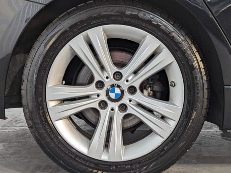 BMW 3 Series 318I SPORT 33