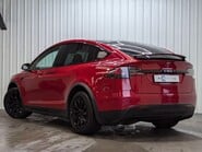 Tesla Model X 75D 11