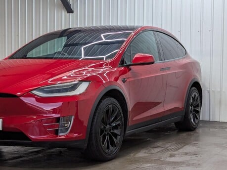 Tesla Model X 75D 18