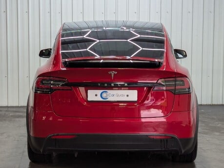 Tesla Model X 75D 37