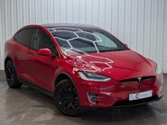 Tesla Model X 75D 7