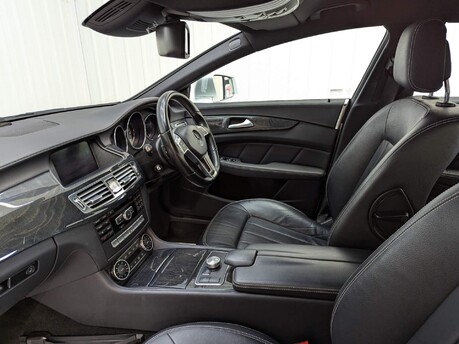 Mercedes-Benz CLS CLS350 CDI BLUEEFFICIENCY AMG SPORT 54