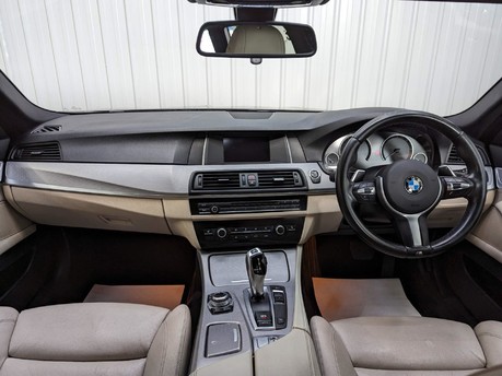 BMW 5 Series 520D M SPORT TOURING 3