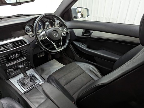 Mercedes-Benz C Class C180 BLUEEFFICIENCY AMG SPORT 47