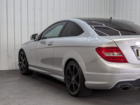 Mercedes-Benz C Class C180 BLUEEFFICIENCY AMG SPORT 35