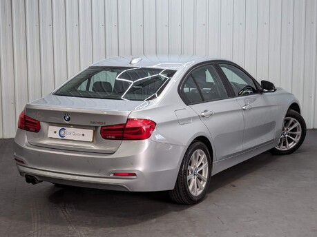 BMW 3 Series 320I SE 10