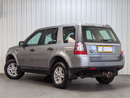 Land Rover Freelander 2 TD4 S 11