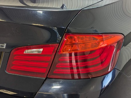 BMW 5 Series 520D M SPORT 43