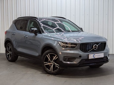 Volvo XC40 T4 R-DESIGN AWD