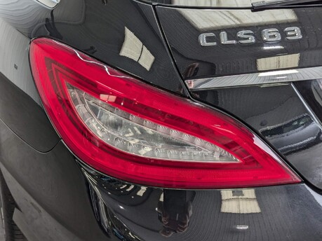 Mercedes-Benz CLS CLS63 AMG 42