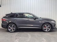 Jaguar F-Pace V6 S AWD 13