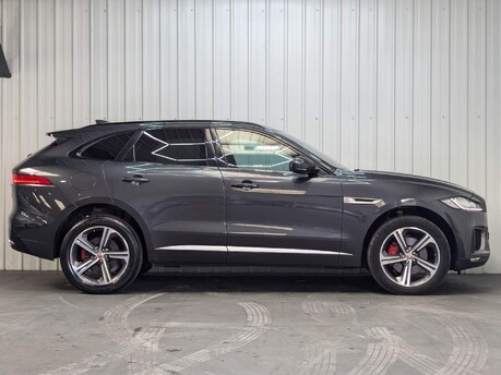 Jaguar F-Pace V6 S AWD 14