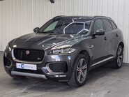 Jaguar F-Pace V6 S AWD 25