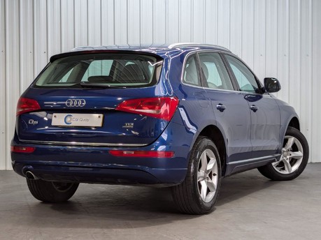 Audi Q5 TDI QUATTRO SE 2