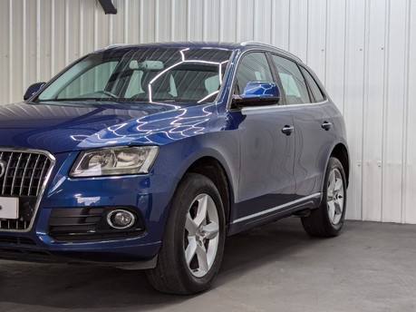 Audi Q5 TDI QUATTRO SE 20