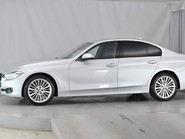 BMW 3 Series 320I LUXURY 8