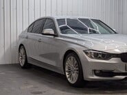 BMW 3 Series 320I LUXURY 12