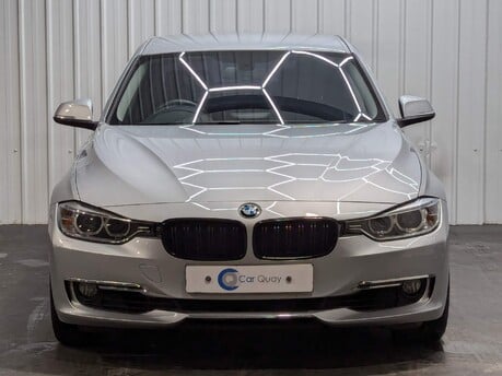 BMW 3 Series 320I LUXURY 15