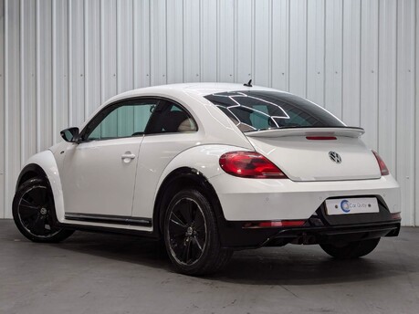 Volkswagen Beetle R LINE TDI BLUEMOTION TECHNOLOGY 11