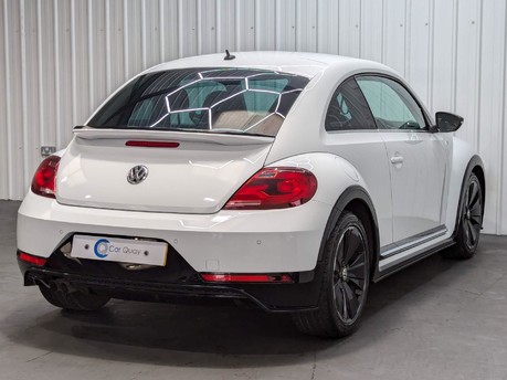 Volkswagen Beetle R LINE TDI BLUEMOTION TECHNOLOGY 42