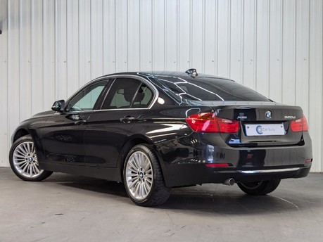 BMW 3 Series 320D XDRIVE LUXURY 11