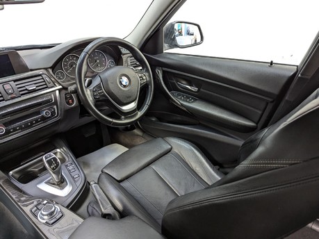 BMW 3 Series 320D XDRIVE LUXURY 49