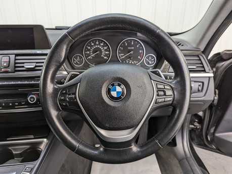 BMW 3 Series 320D XDRIVE LUXURY 73