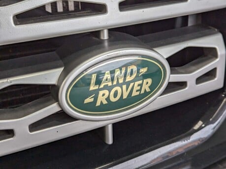 Land Rover Discovery 4 SDV6 XS 23