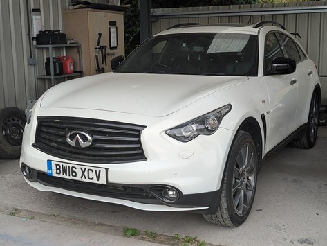 Infiniti QX70 S D