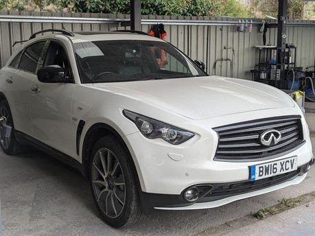 Infiniti QX70 S D 2