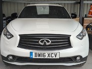 Infiniti QX70 S D 3